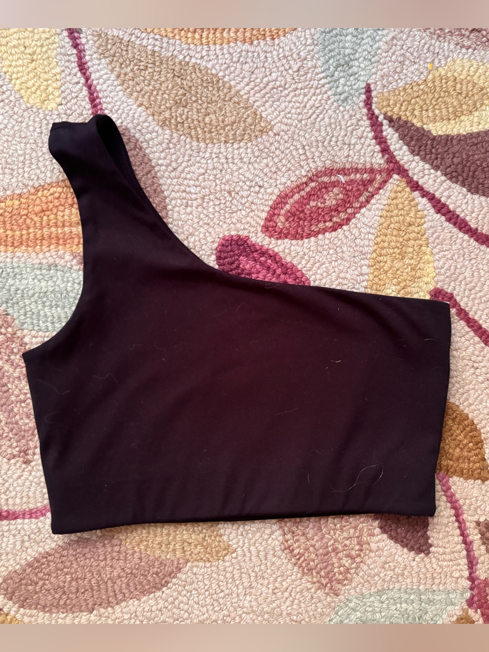 girlfriend collective Black One-Shoulder Crop bra